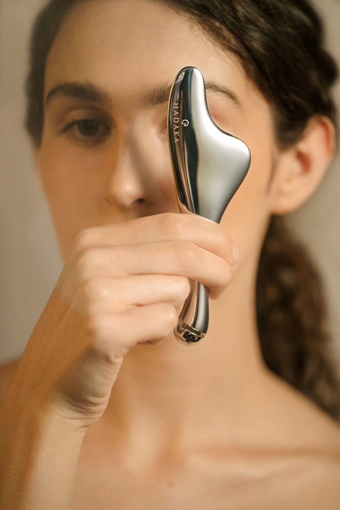 Hadaka's SŌLEIL Solar Powered Microcurrent Gua Sha Facial Sculptor - DrugSmart Pharmacy